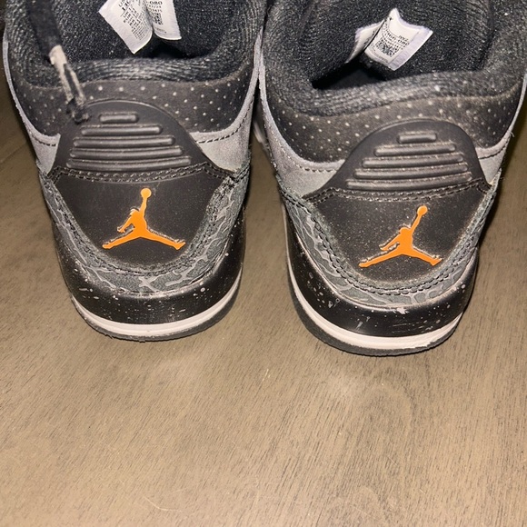 Jordan 3 retro fear pack sneakers size 13c - Picture 3 of 8